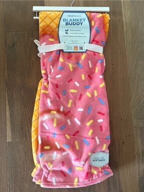 FrostBuddy Blanket Buddy - Pink Ice Cream Drip - NEW WITH TAGS